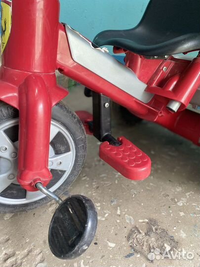 Велосипед трехколесный Ferrari