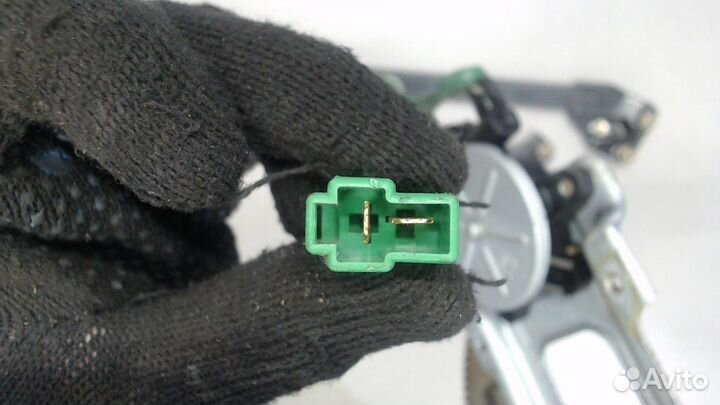 Стеклоподъемник электрический Subaru Legacy (B12)