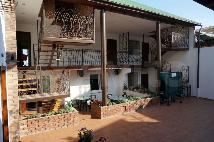 Гостиница, 340 м²