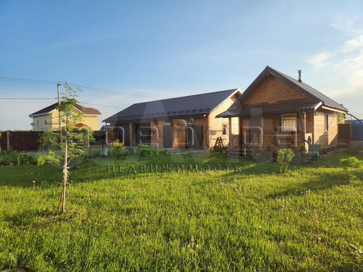 Дом 214 м² на участке 20 сот.