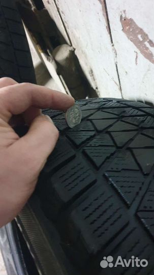 Bridgestone Blizzak DM-V2 215/65 R16 98S