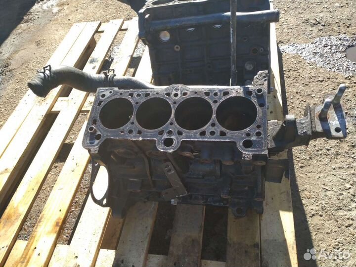 Hyundai Accent G4EC блок двигателя