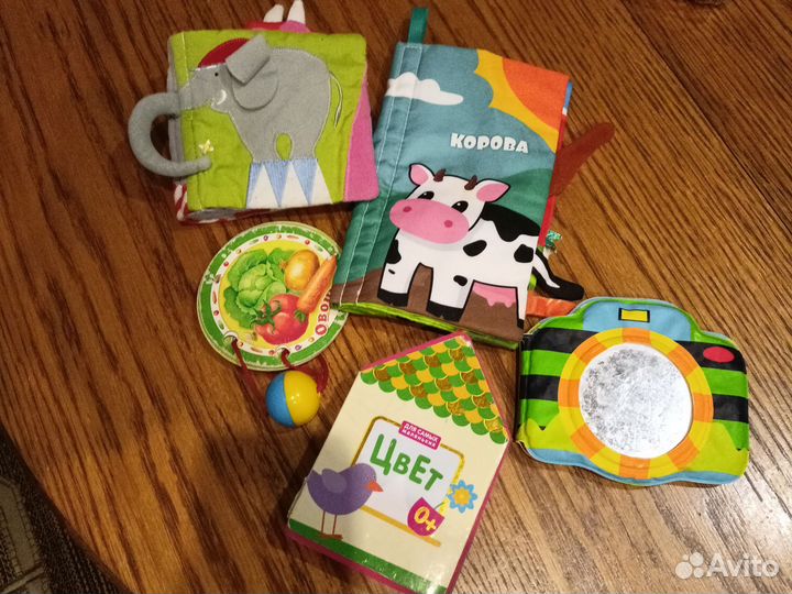 Книги сенсорные для малышей пакетом
