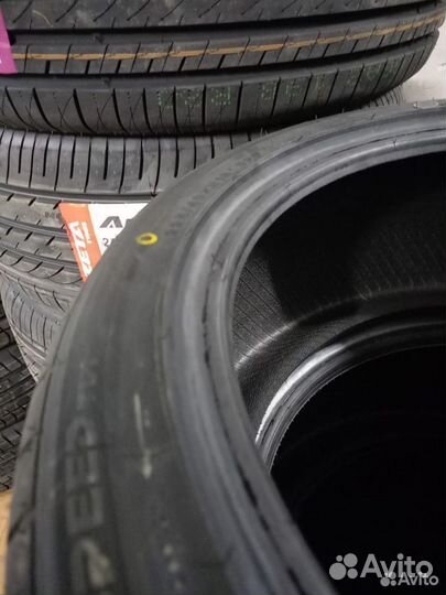 Tourador X Speed TU1 255/35 R18 94Y