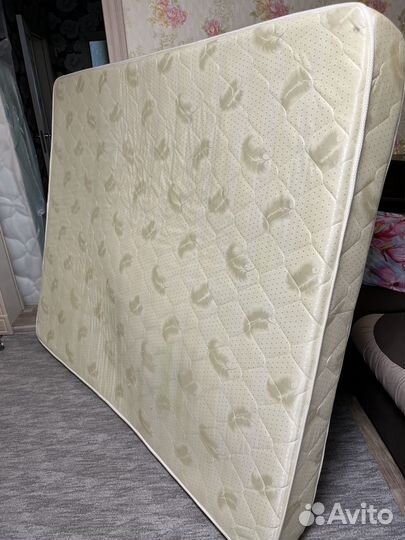 Матрас 160х200 бу
