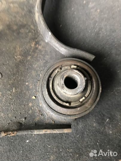 Рычаг подвески передний левый Volvo Xc70 B6304T