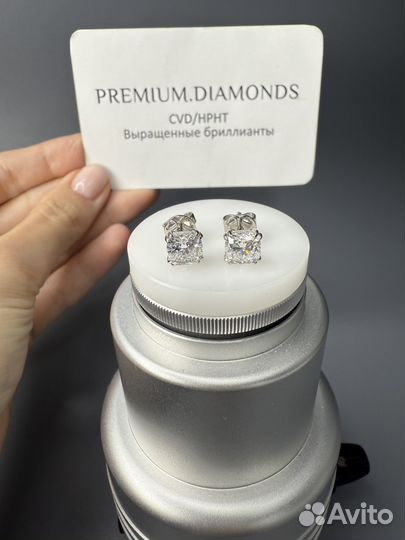 Золотые пусеты hpht в огранке кушон 2.29 ct