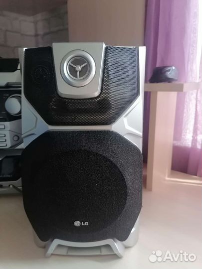 Музыкальный центр LG