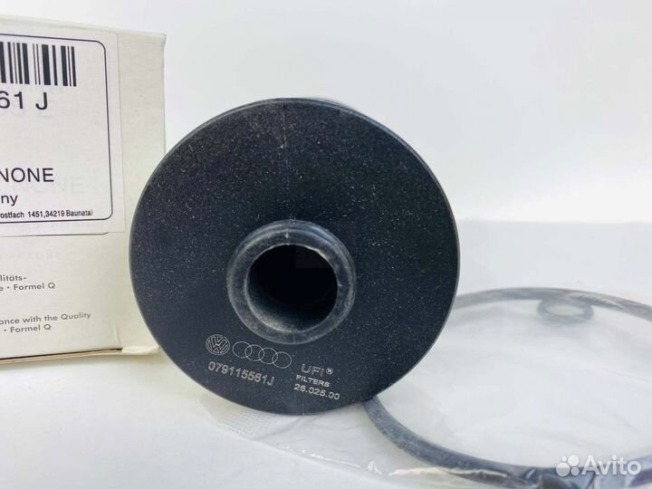 Фильтр масляный VAG 079115561J