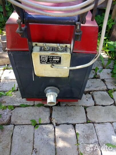 Пылесос ку-403Б