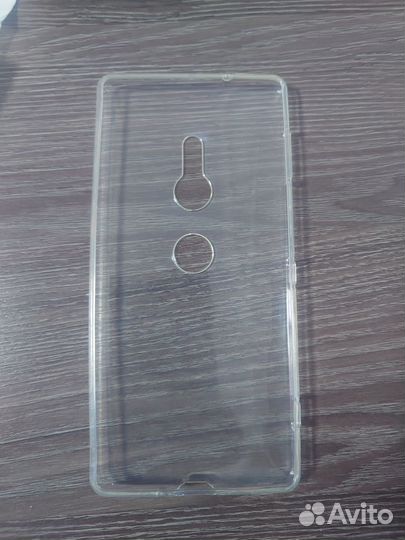 Силиконовый бампер/чехол sony xz2