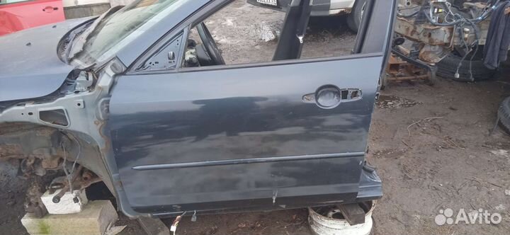 Двери крышка хлопушка Мазда 3 2005 г