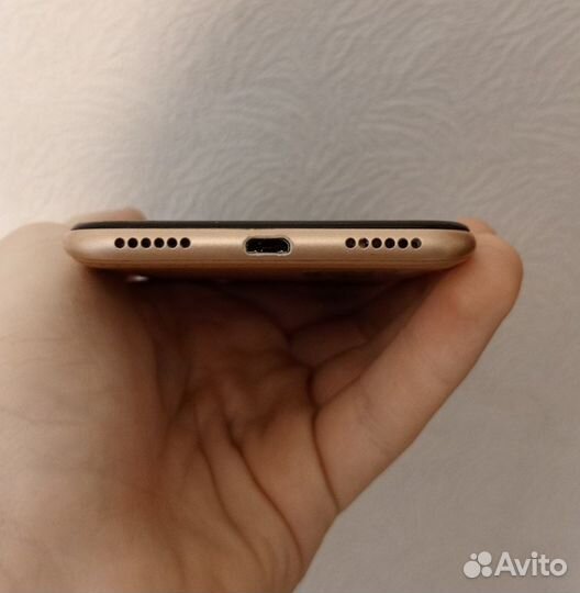 HUAWEI Y6 (2019), 2/32 ГБ