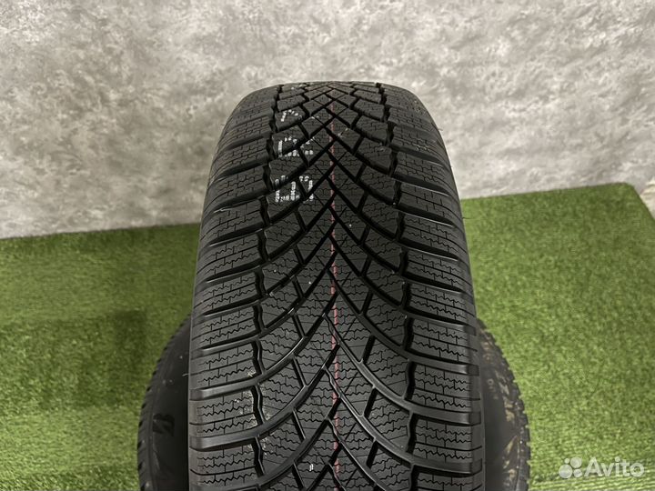 Bridgestone Blizzak LM-005 215/55 R16 97V