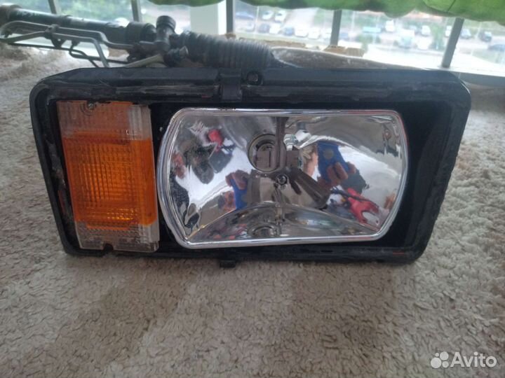 Фара правая ваз 2107.2105