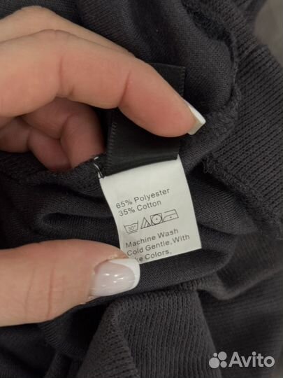 Кофта на замке