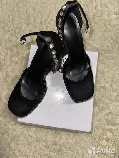 Туфли женские 39 размер черные