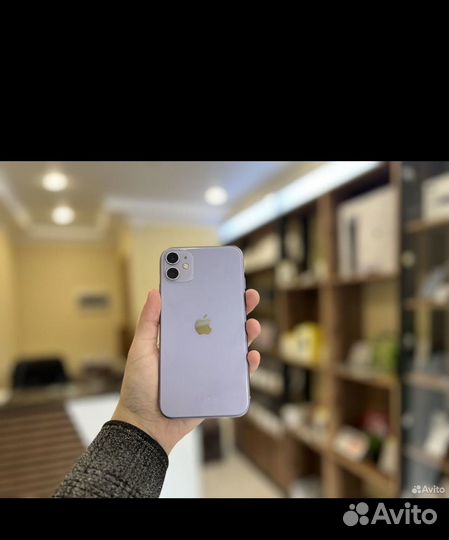 iPhone 11, 64 ГБ