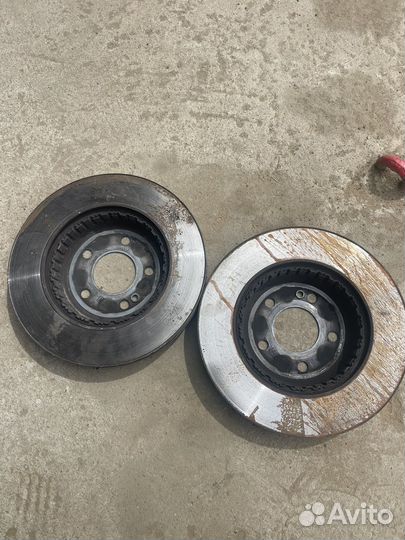 Тормозной диск задний mercedes w213