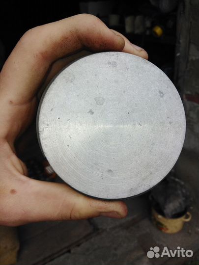 Поршни компресорные