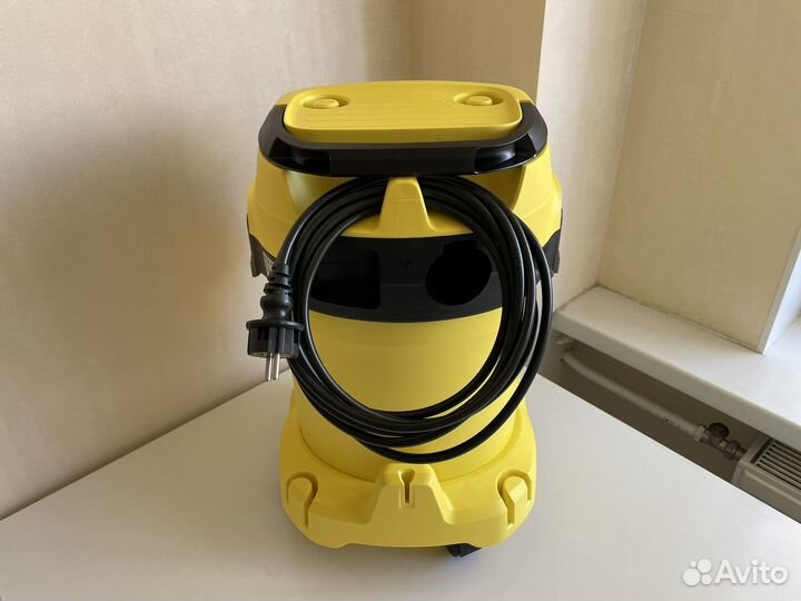 Пылесос хозяйственный Karcher WD 3 Premium