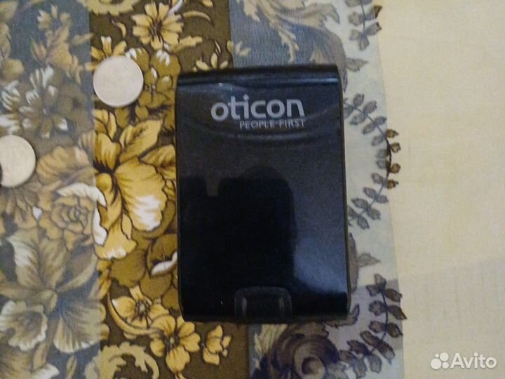 Слуховой аппарат oticon