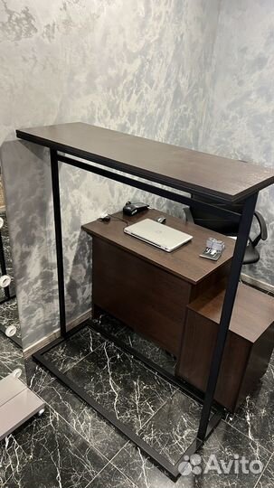 Вешало напольное