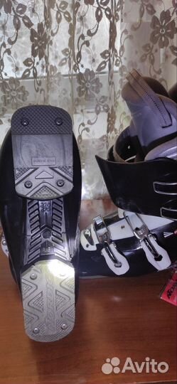 Горнолыжные ботинки