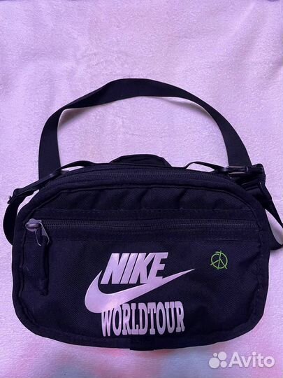 Сумка Nike world tour