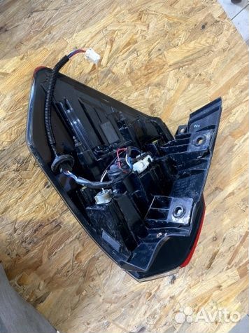 Nissan X-Trail T32 правая фара в крыло