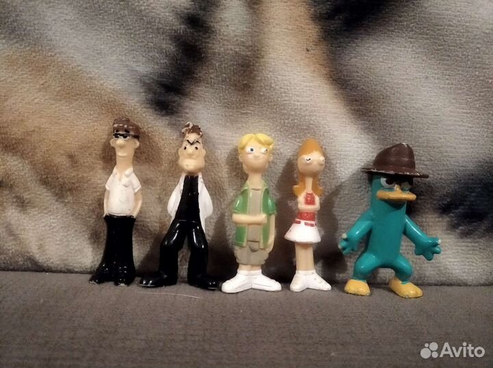 5 фигурок