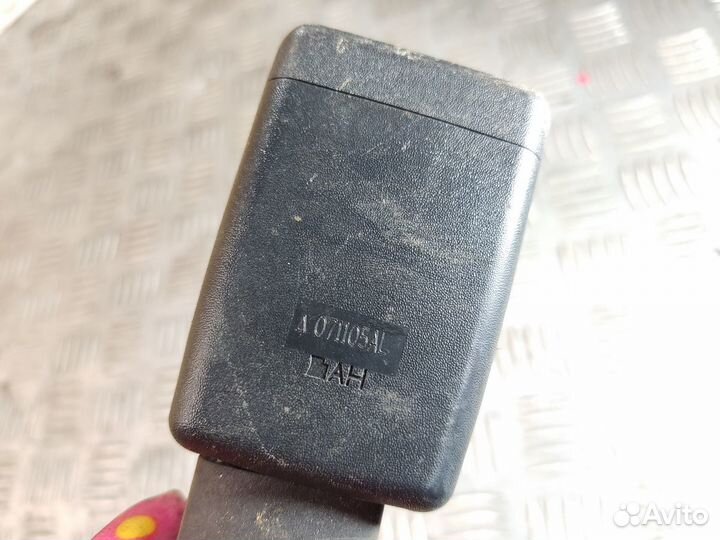 Ответная часть ремня безопасности Nissan X-trail 2