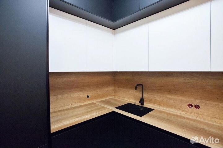 Кухня угловая для студии новая