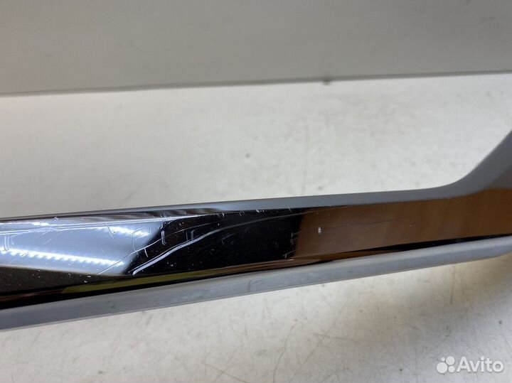 Молдинг переднего бампера правый Mitsubishi Eclips