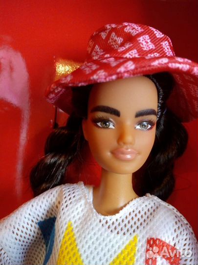 Новая Barbie BMR GNC48 кукла в шляпе Оригинал