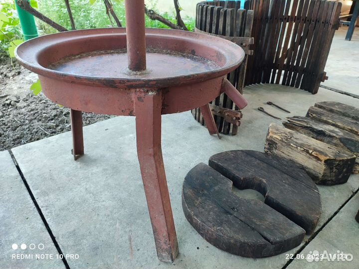 Пресс для отжима винограда