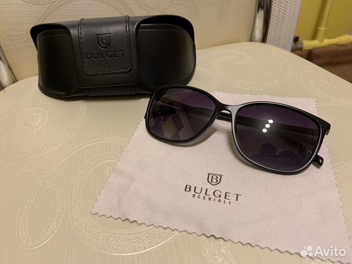 Очки солнцезащитные