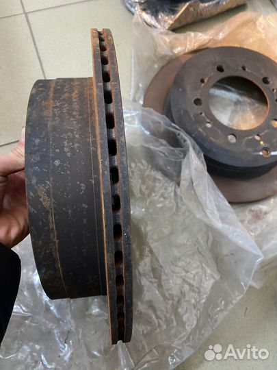 Задние тормозные диски Toyota Tundra