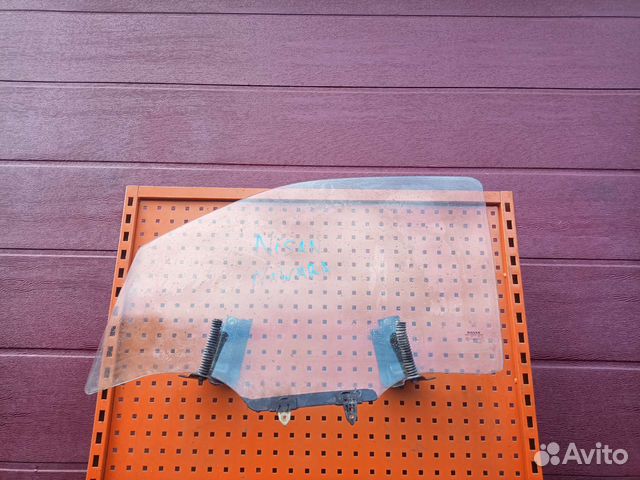 Стекло двери Nissan pathfinder