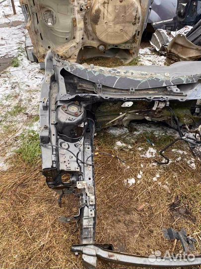 Передняя правая четверть Mazda 3 BL