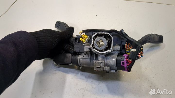 Переключатель поворотов и дворников Audi A4 (B7), 2005