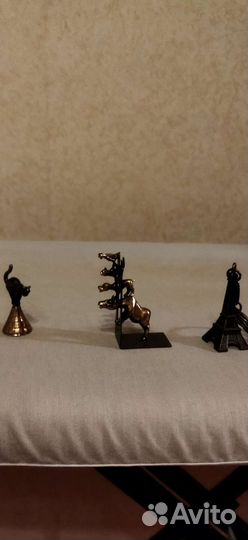 Статуэтки