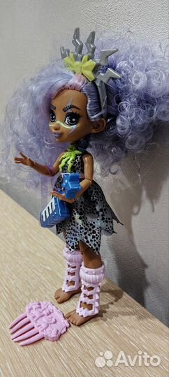 Кукла Mattel Cave Club, Кукла Бэшли 24см