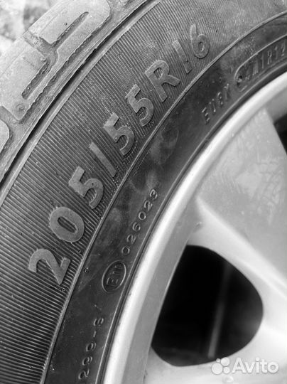 Диски литые комплект r16 на Toyota Corolla 185/65