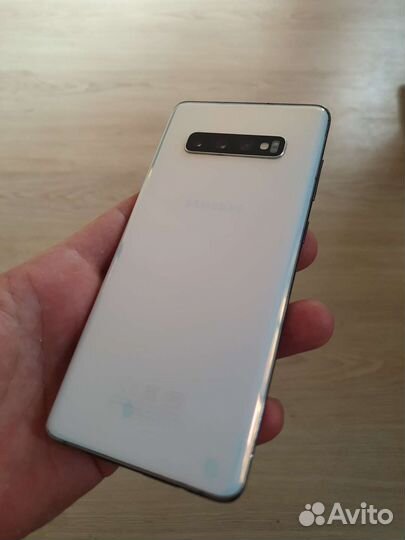 Телефон Samsung S10 plus 8/128