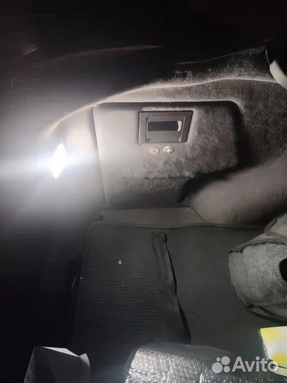 Подсветка салона на Opel Chevrolet Porsche