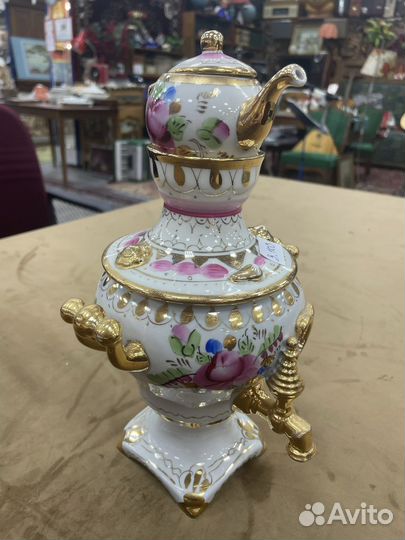 Самовар декоративный с заварочным чайничком,фарфор