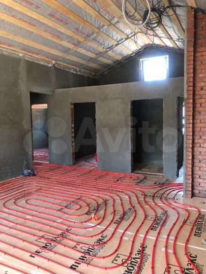 Коттедж 101 м² на участке 6 сот.