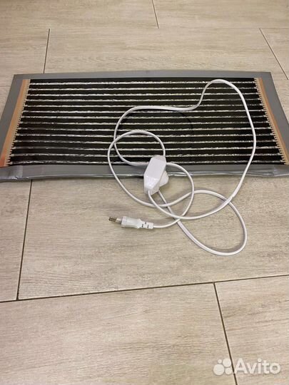 Миска с автомотическим подогревом