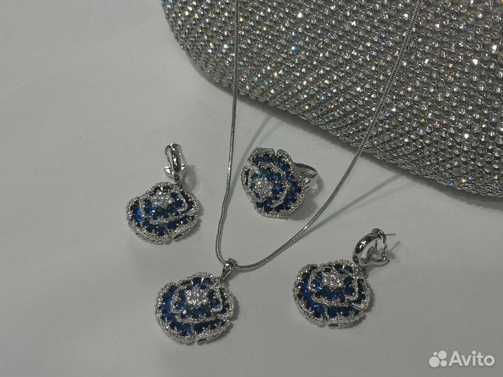 Комплект бижутерии Подвеска, Серьги и кольцо